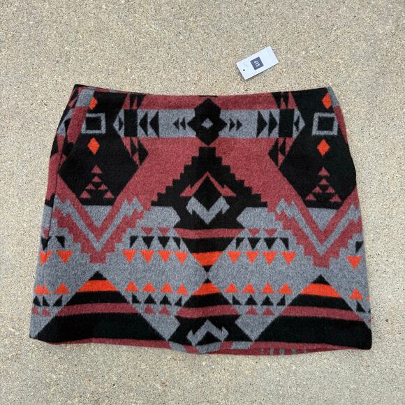 Gap Mini Skirt Wool Blend Aztec Print Red Black Southwest Ski Bell NWT Size 8 - Picture 1 of 10